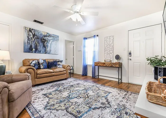 Entire 4-plex | For Corporate Teams Or Contractors