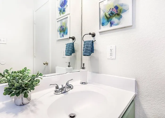 Entire 4-plex | For Corporate Teams Or Contractors *