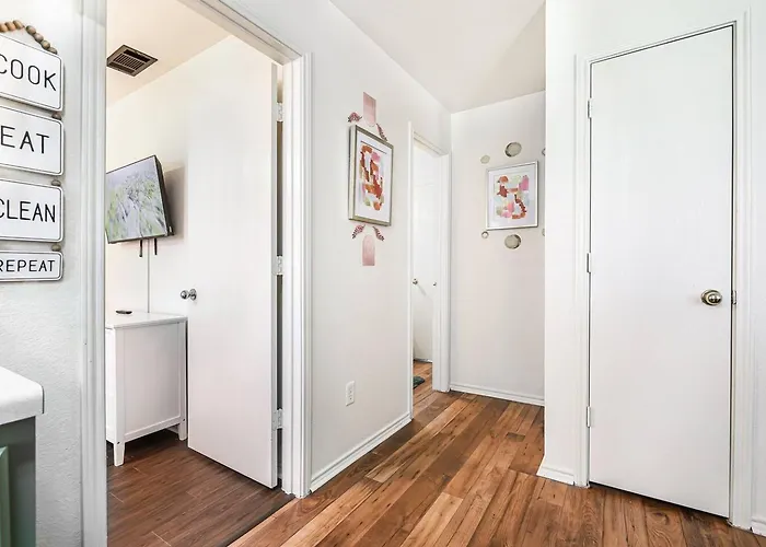 Entire 4-plex | For Corporate Teams Or Contractors Apartment *