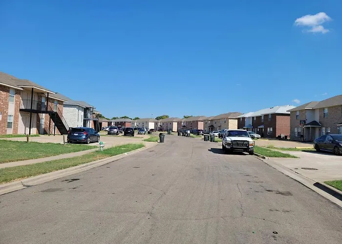 Apartment Entire 4-plex | For Corporate Teams Or Contractors
