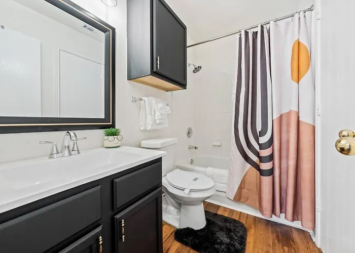 Apartment Entire 4-plex | For Corporate Teams Or Contractors